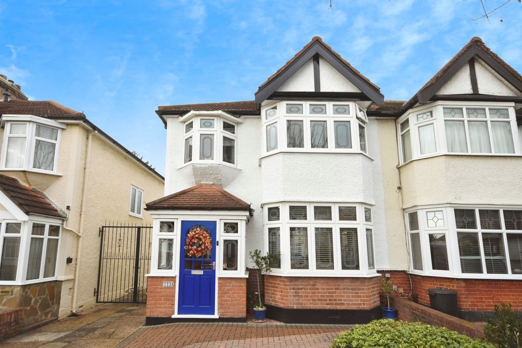 Property photo 1 of 17