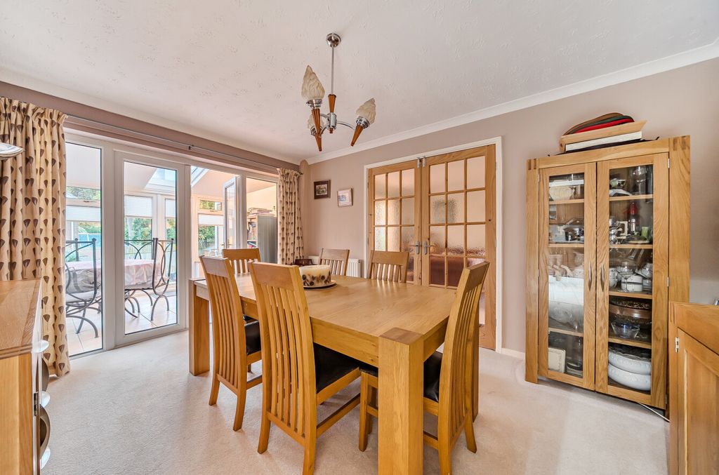 Property photo 3 of 16 1375215-7-6908d74...