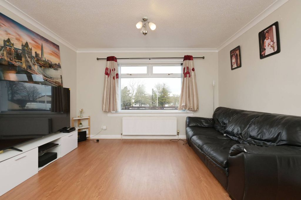 Property photo 3 of 24