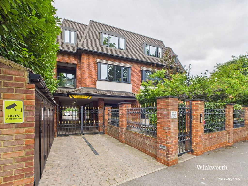 Property photo 1 of 12 External Front