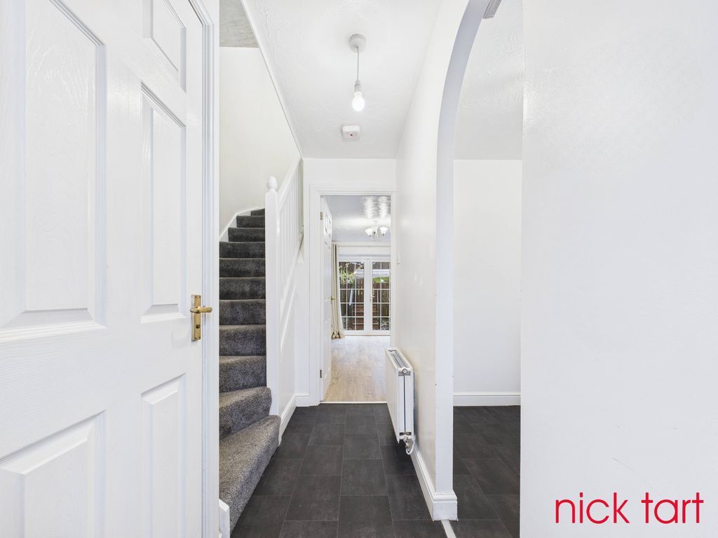 Property photo 2 of 11 Photo 8