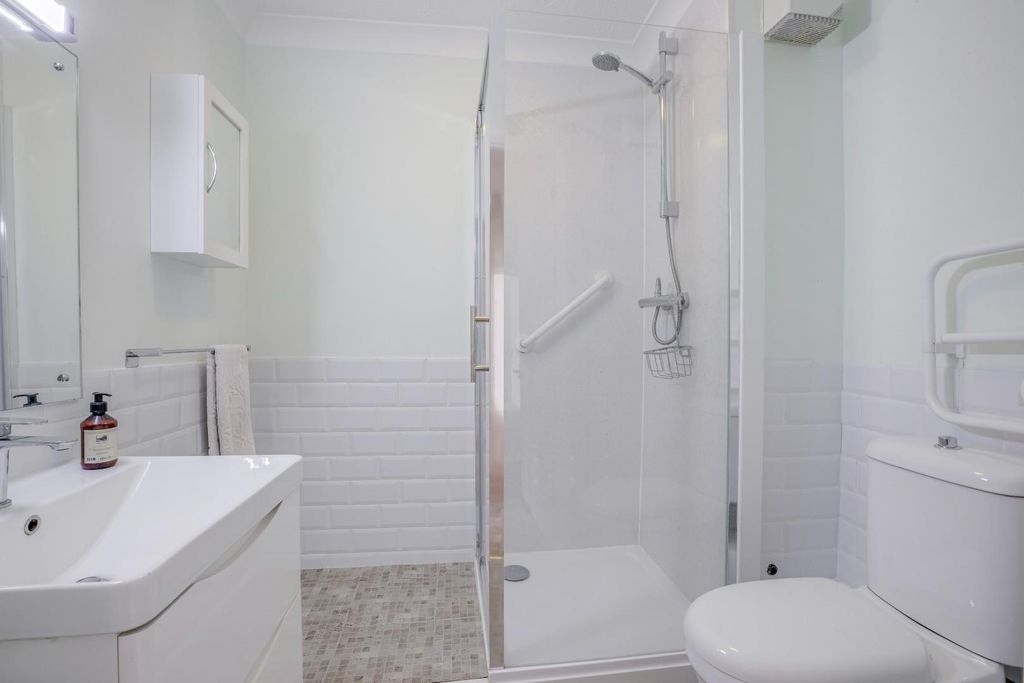 Property photo 3 of 17 Refitted Shower Room