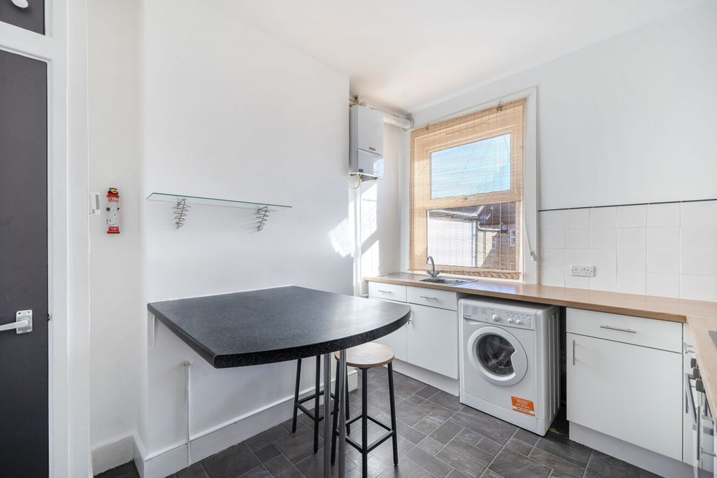 Property photo 3 of 13 1440010-12-69d4c7...