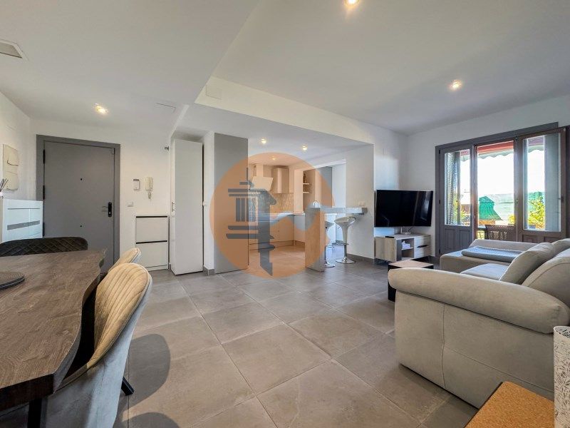 Property photo 2 of 42