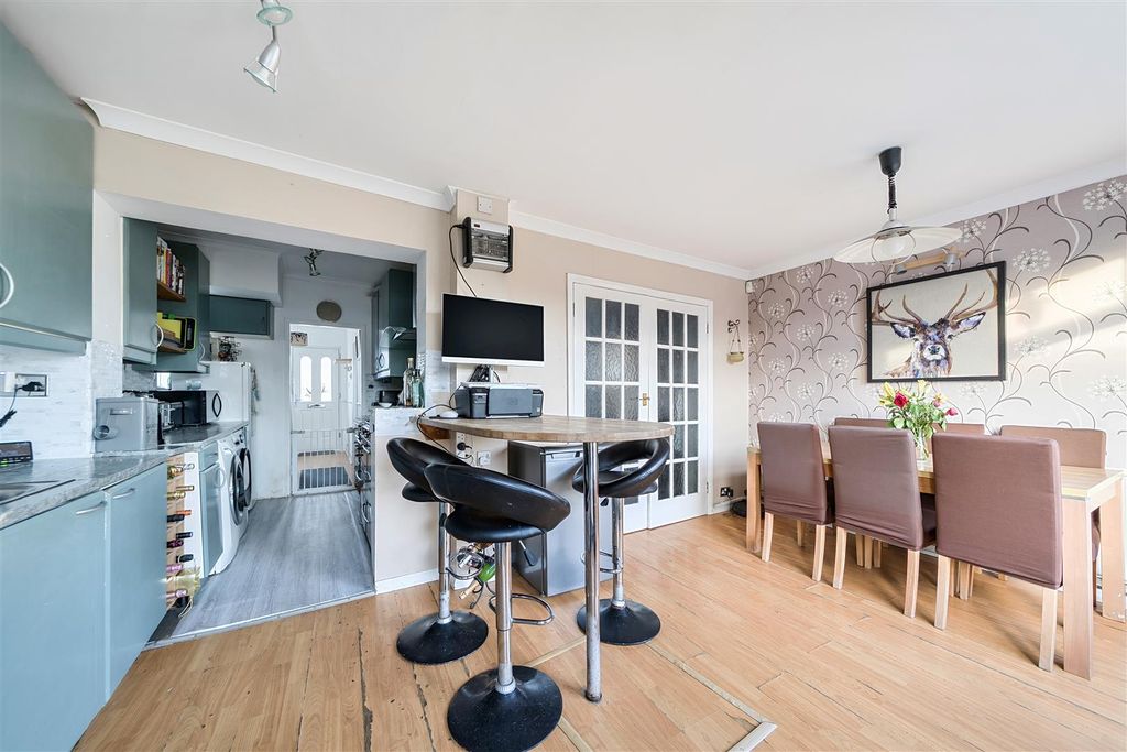 Property photo 3 of 16 1362738-8-68E5429A269Ff.Jpg