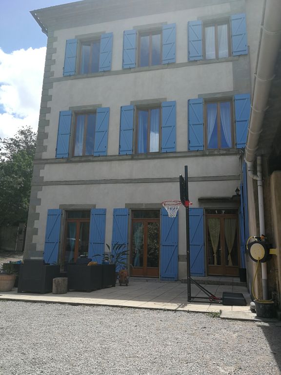 Property photo 1 of 32