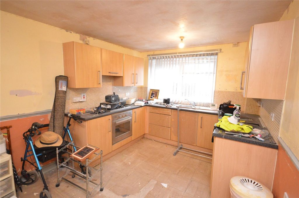 Property photo 3 of 8 Picture No. 05