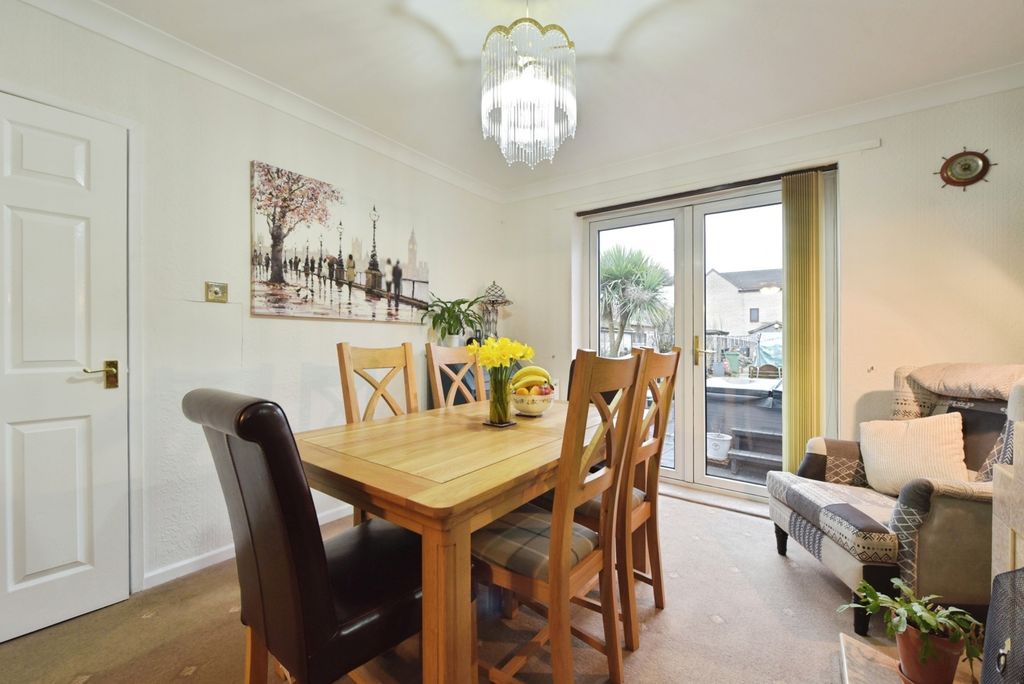 Property photo 1 of 16 Pbox-Img.Jpg