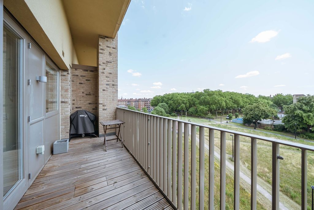 Property photo 2 of 20 Balcony