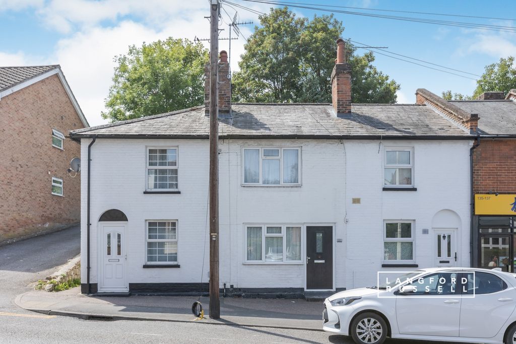 Property photo 1 of 10 External