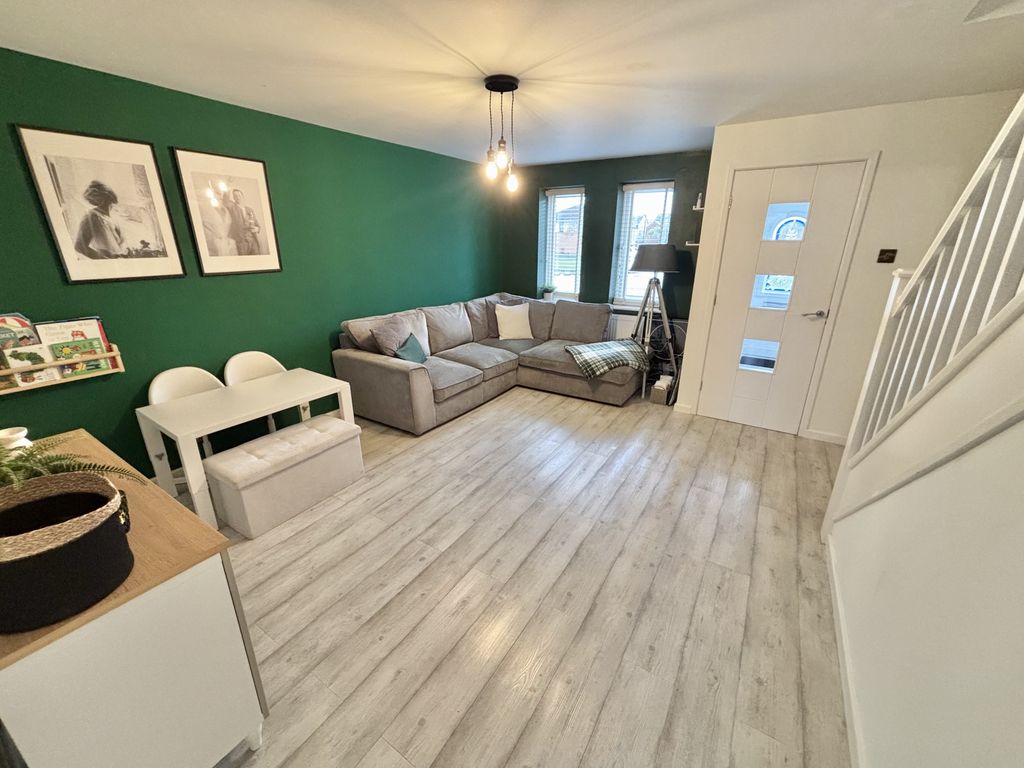 Property photo 3 of 21