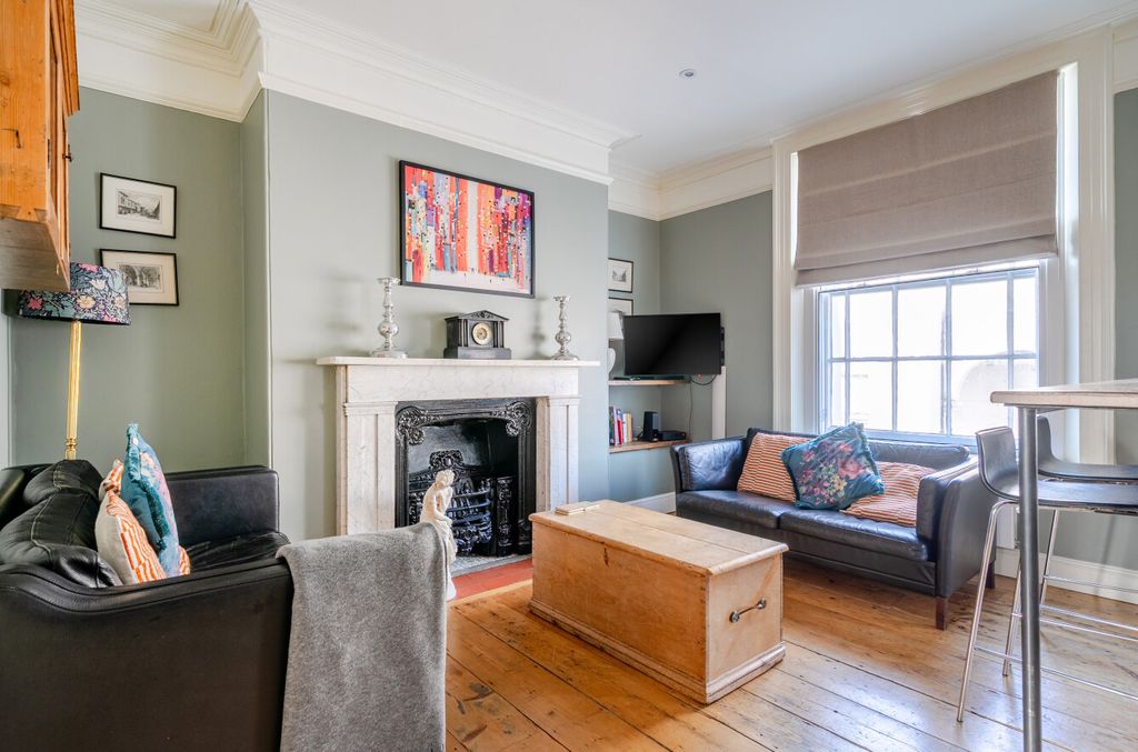 Property photo 2 of 11 1380143-19-6915B4...