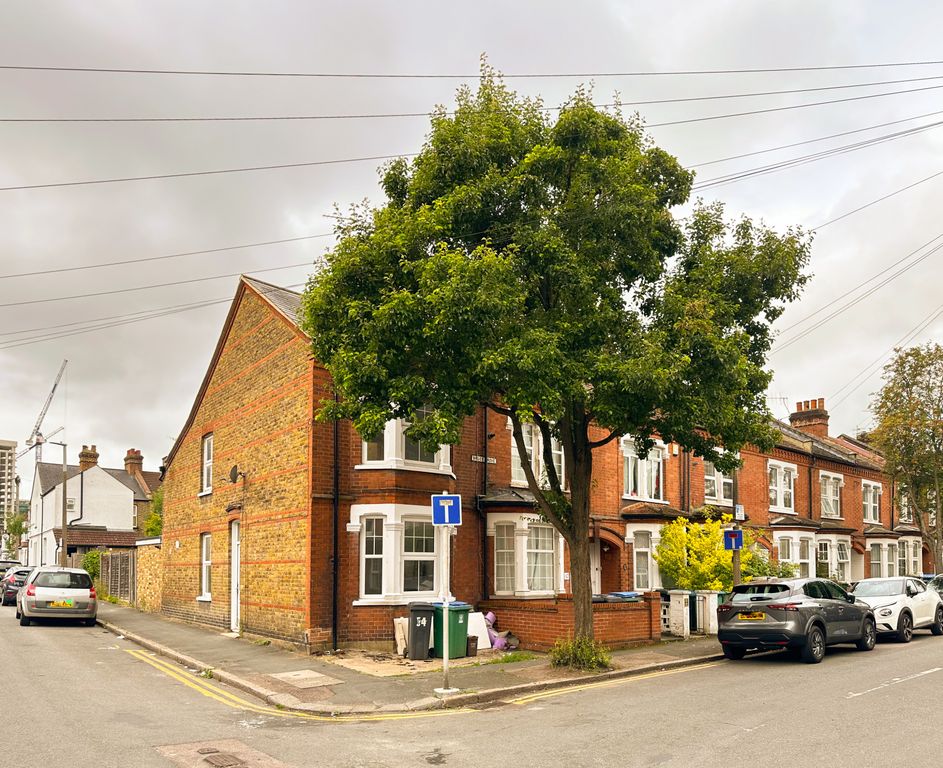 Property photo 1 of 17