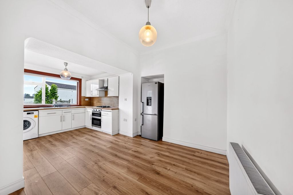 Property photo 3 of 45 Kitchen/Diner