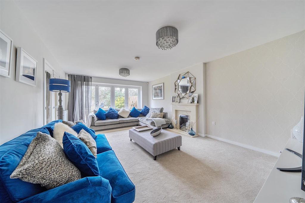 Property photo 2 of 19 1400319-5-6977Acb9c9Cba.Jpg