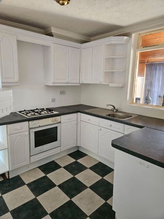 Property photo 3 of 10 Image 3