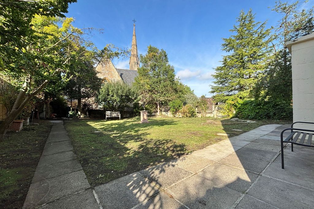 Property photo 3 of 19