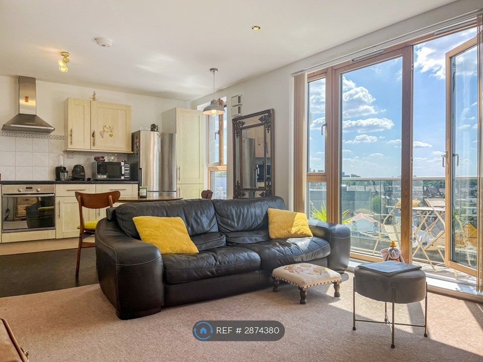 Property photo 3 of 20