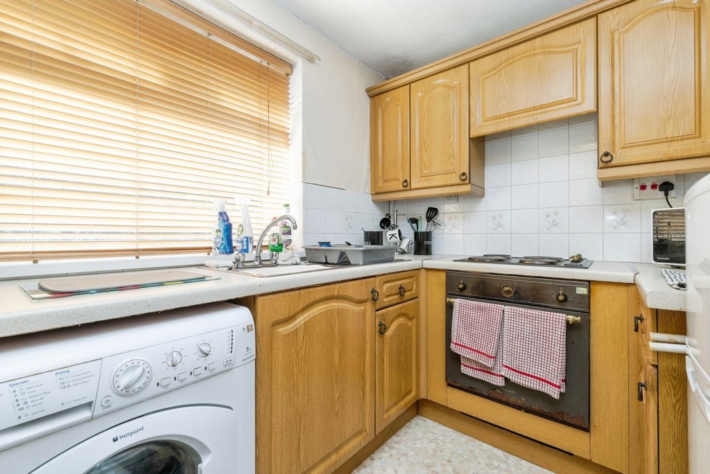 Property photo 2 of 13 Pbox-Img.Jpg