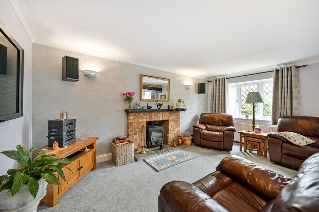 Property photo 3 of 14
