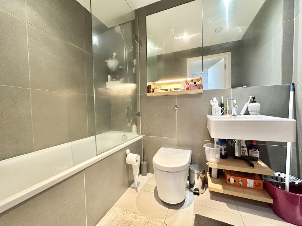 Property photo 3 of 5 Thumbnail_Img_1525.Jpg