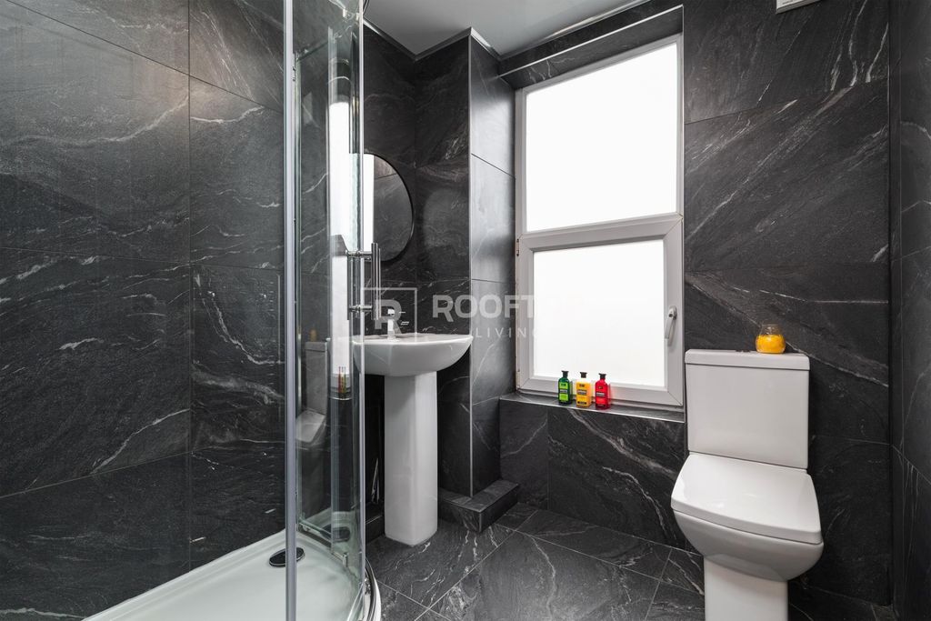 Property photo 1 of 13 Property Photo