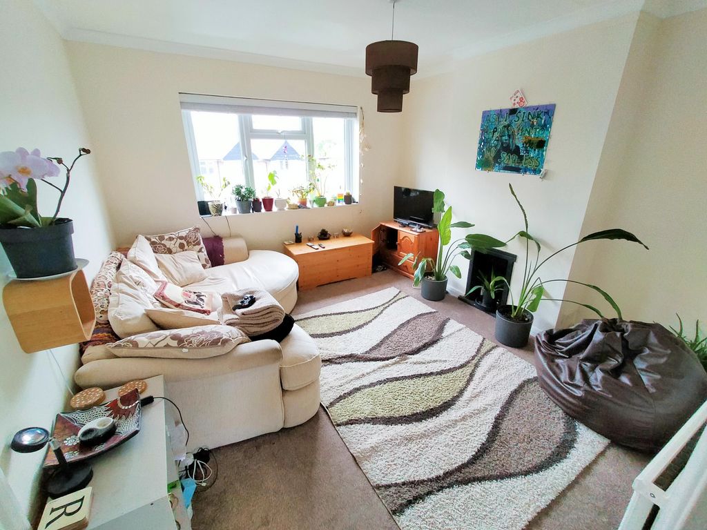 Property photo 1 of 13 Image