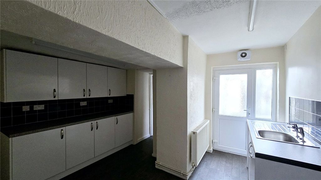 Property photo 3 of 10 Picture No. 03