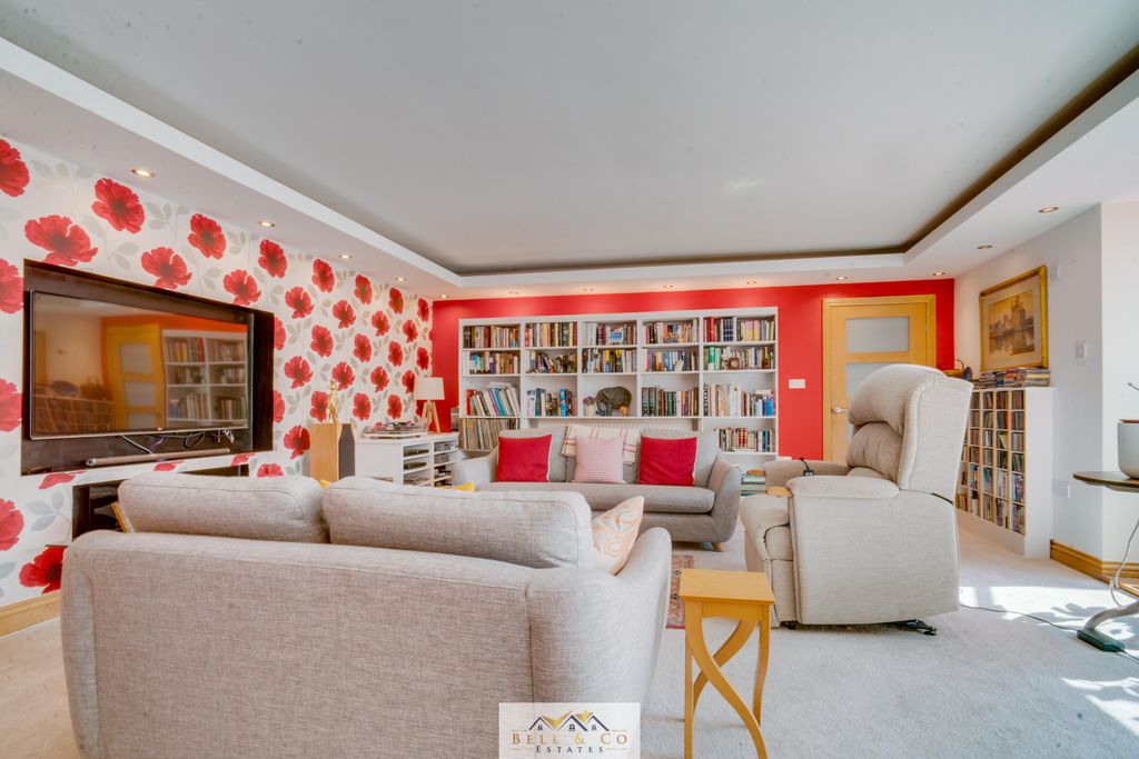 Property photo 3 of 46 Living Room 1