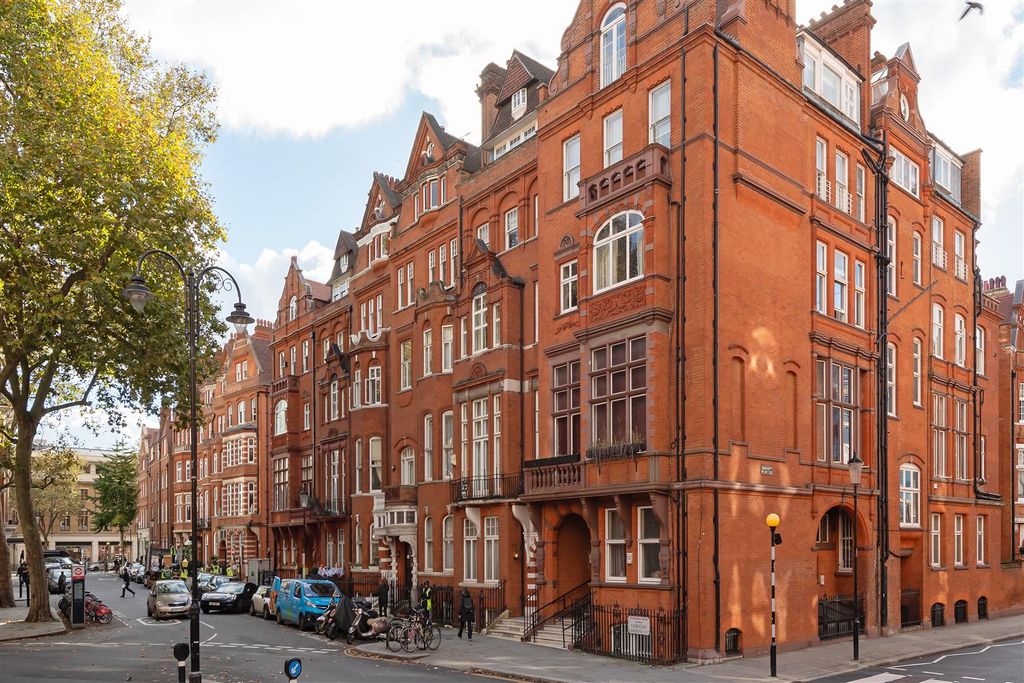 Property photo 1 of 12 Flat 4, 55 Cadogan Gardens Hi-14.Jpg