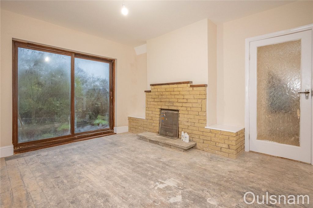 Property photo 2 of 16 Picture No. 12