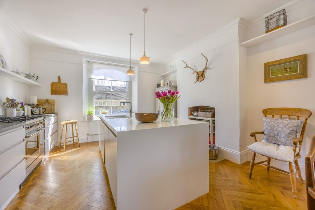 Property photo 2 of 15 Picture 2