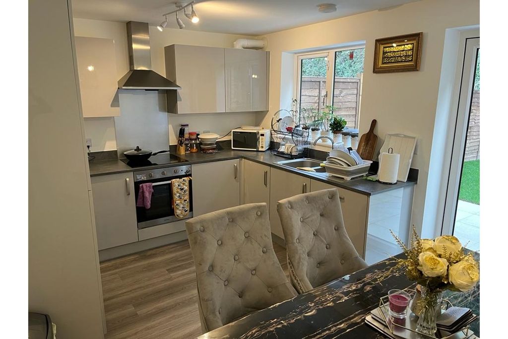 Property photo 2 of 13 Kitchen