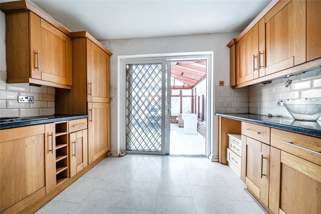 Property photo 3 of 19 Picture No. 28