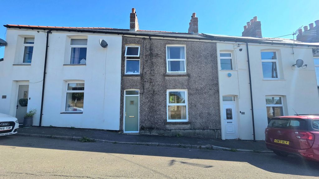 Property photo 1 of 24