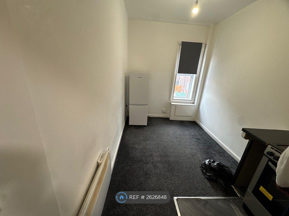 Property photo 2 of 9 Kitchen/Lounge