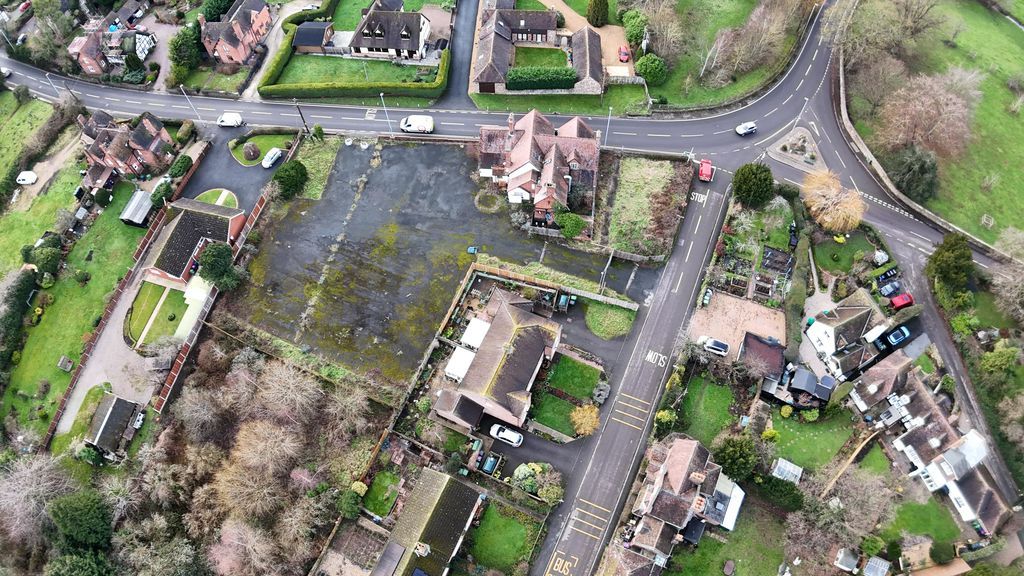 Property photo 1 of 14 Photo 6