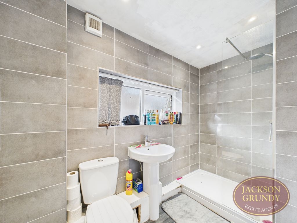 Property photo 3 of 9 Portland Place