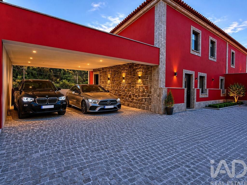 Property photo 1 of 39