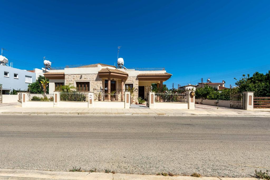 Property photo 1 of 26