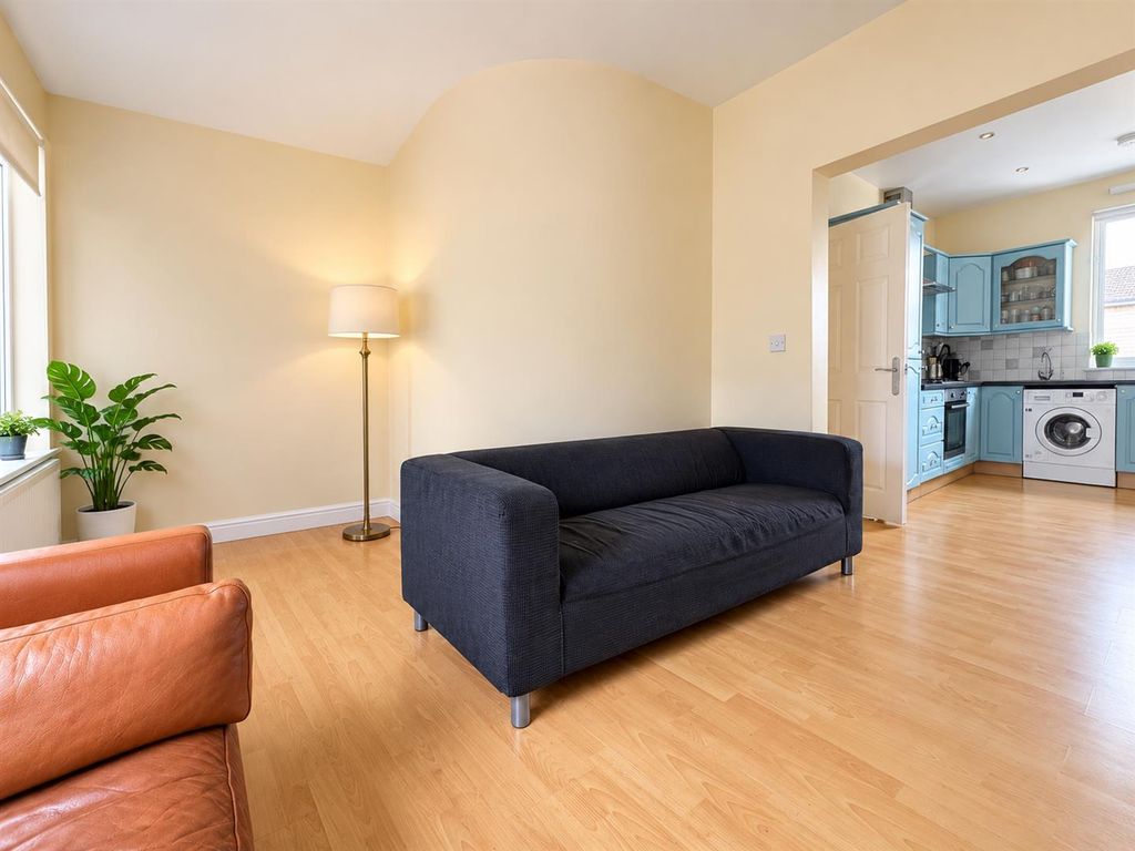 Property photo 3 of 8 70Abbe77-B92D-464B-Baa0-3Ef339434A05.Png