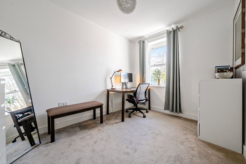 Additional image 12 of 2 bed flat for saleAtkinson House, 3 Eden Place, Oxted RH8