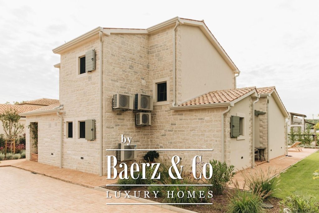 Property photo 2 of 35