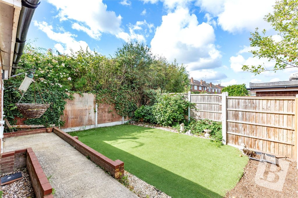 Property photo 1 of 20 Rear Garden