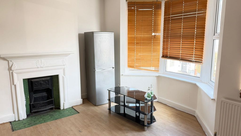 Property photo 2 of 22 Gallery