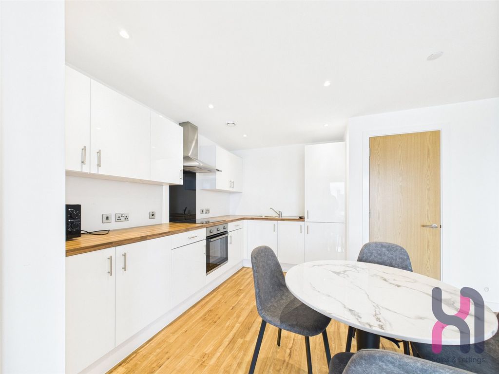 Property photo 2 of 13 Picture No. 06