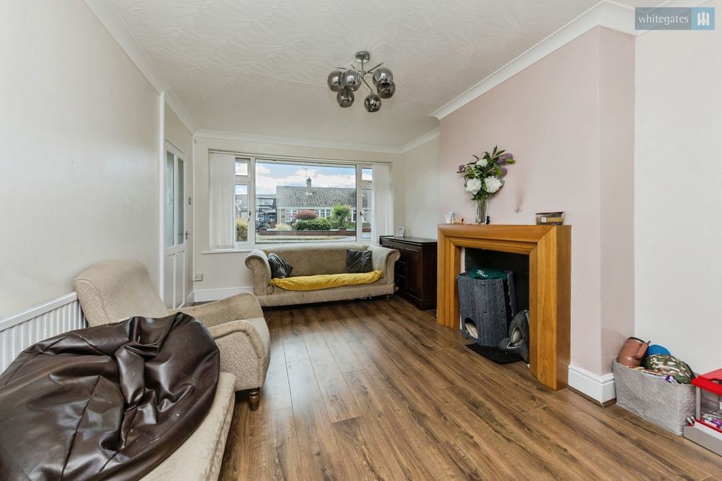 Property photo 3 of 15 Pbox-Img.Jpg