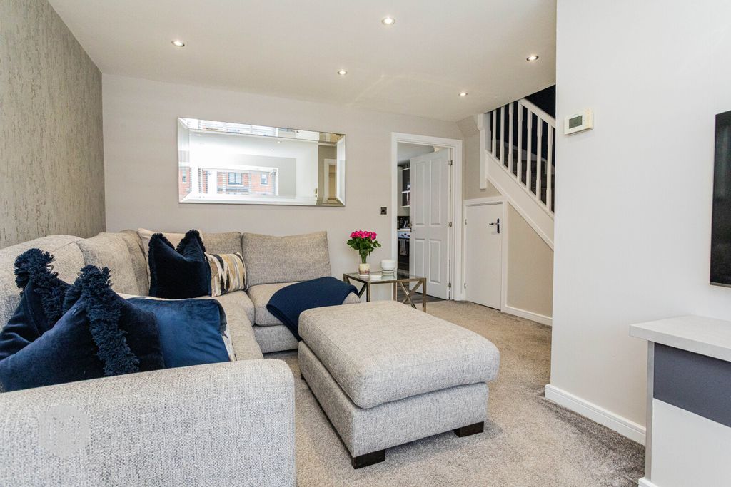 Property photo 2 of 22 Picture No. 05