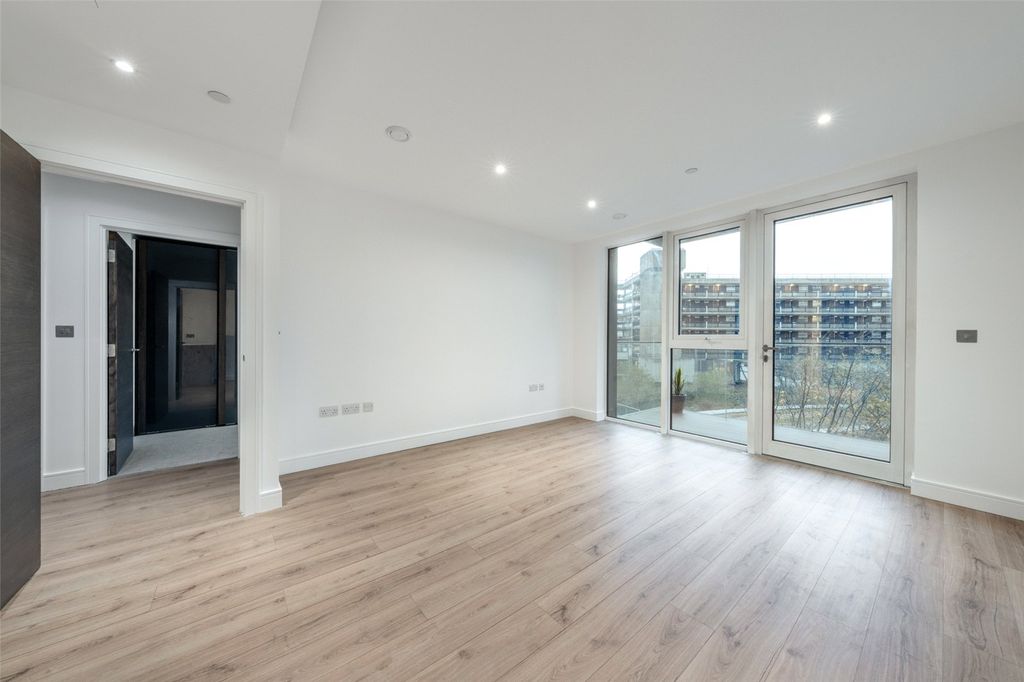 Property photo 1 of 13 Picture No. 23