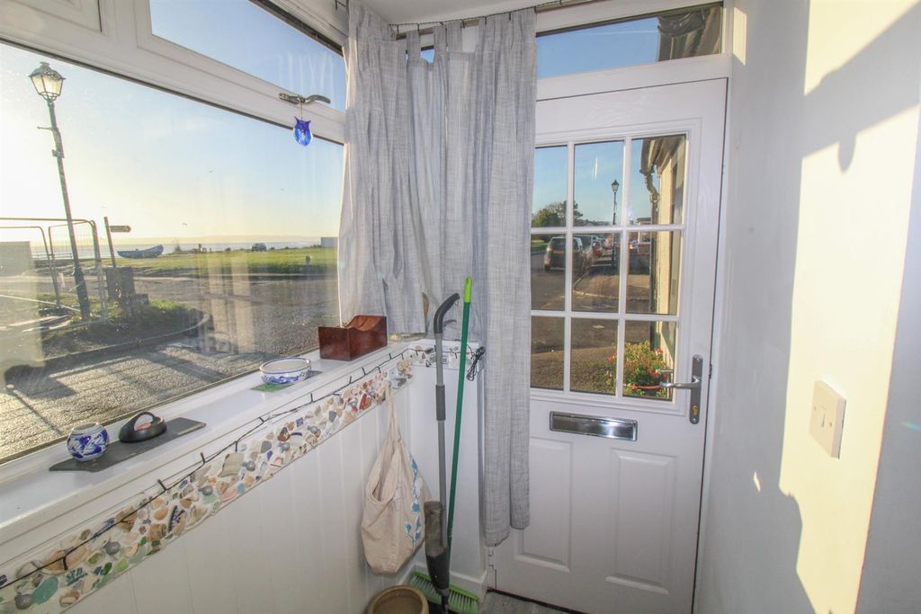 Property photo 3 of 20 Entrance Porch.Jpg